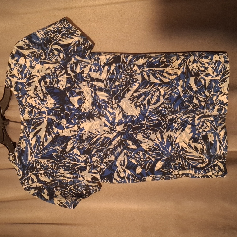 Basic Editions Top - Picture 2 of 2